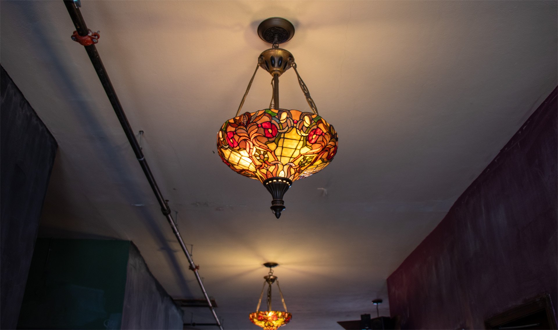 Ceiling lamps